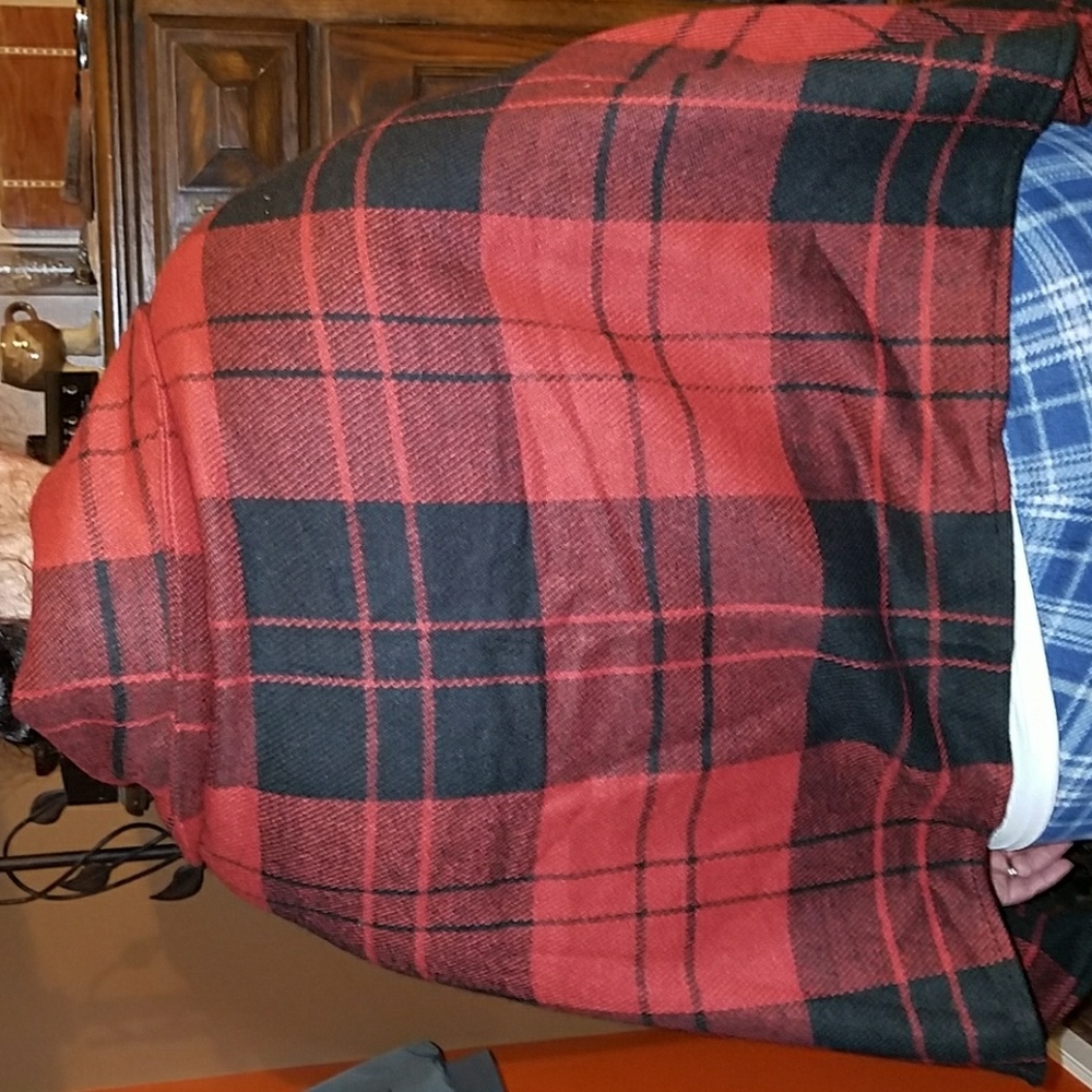 Shaw plaid cape - Picture 4 of 4